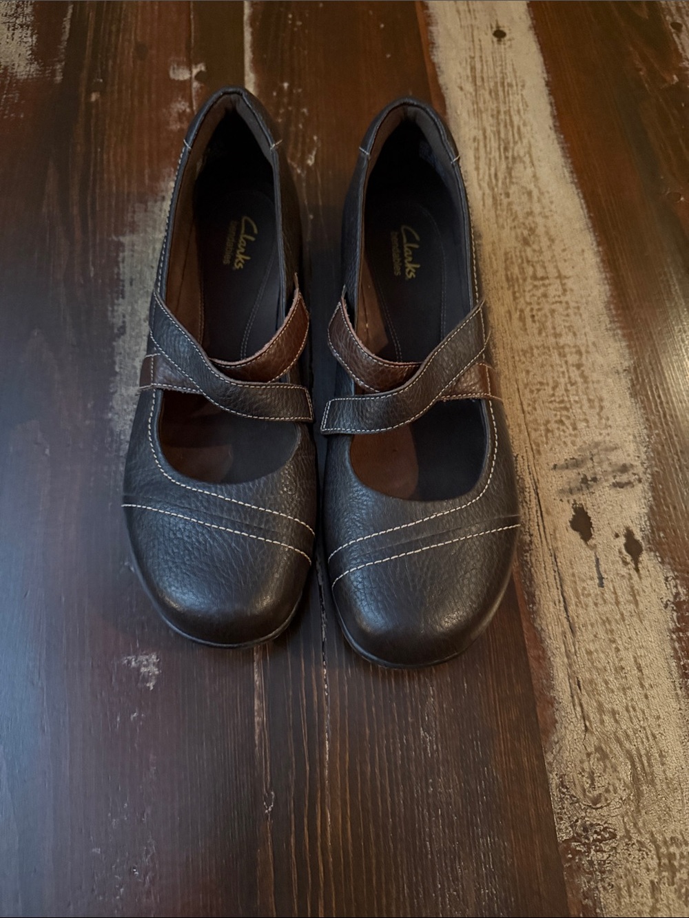 Clark’s Bendable Shoes Woman’s size 11 Mary Jane Brown Leather